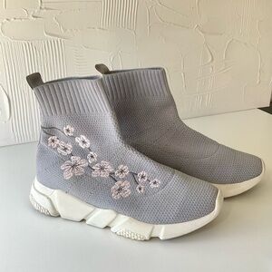 Yargıcı Women’s Metallic Silver Leather Loafers - Size 5.5